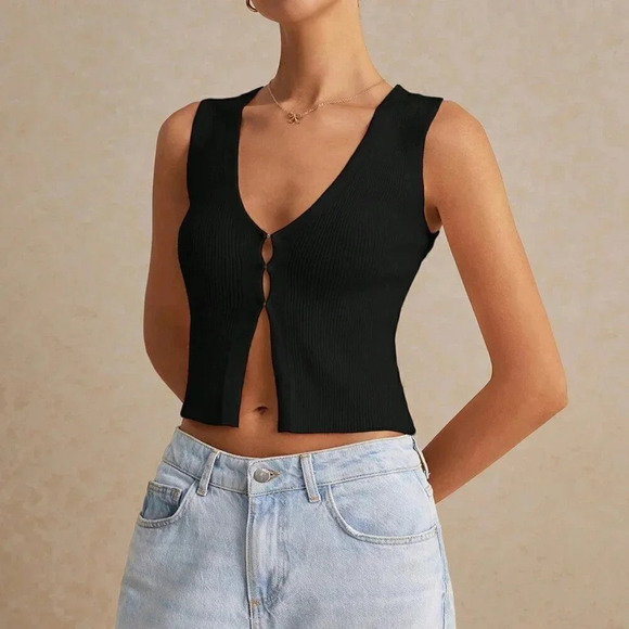 Black Casual Women's Solid Color Sleeveless Knit Top - Picture 6 of 7